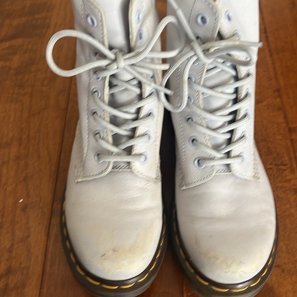 Dr. Martens Women's 1460 Pascal Mid Calf Boot Size 7 - Picture 3 of 10